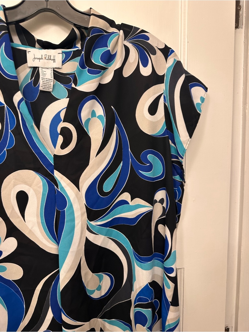 Joseph Ribkoff 16 Black & Blue Print Cap-Sleeve Blouse - Picture 4 of 7